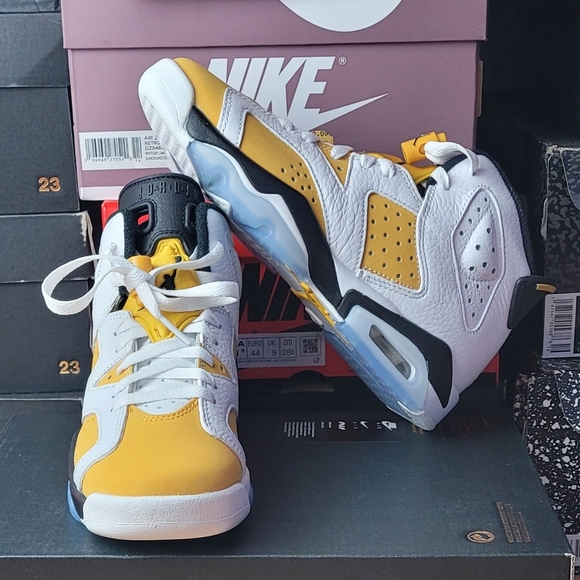 Nike Air Jordan 6 Retro (GS) Kids' Yellow and White Sneakers Size 4y